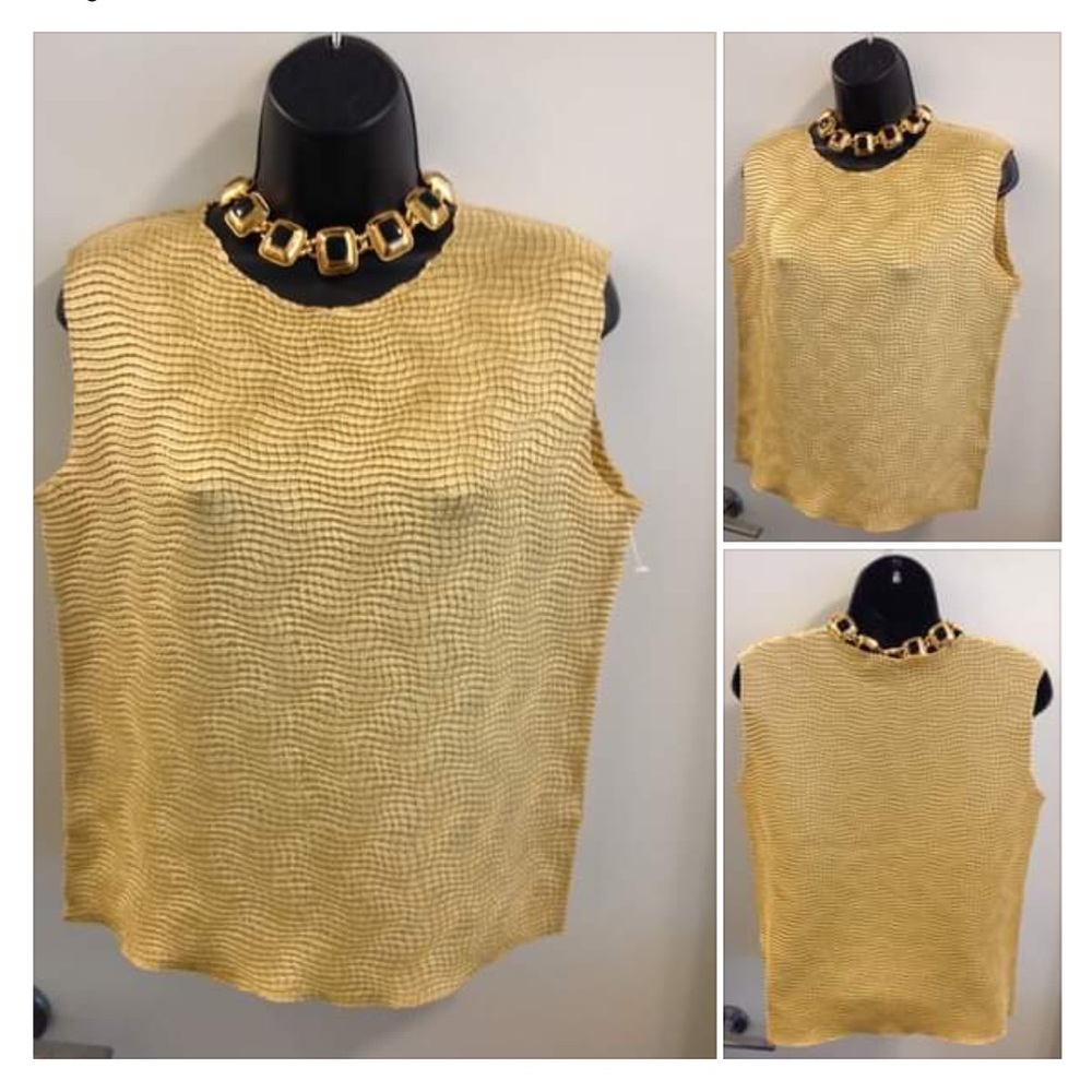 5/$20 Vintage Gold Top  L/XL FIT